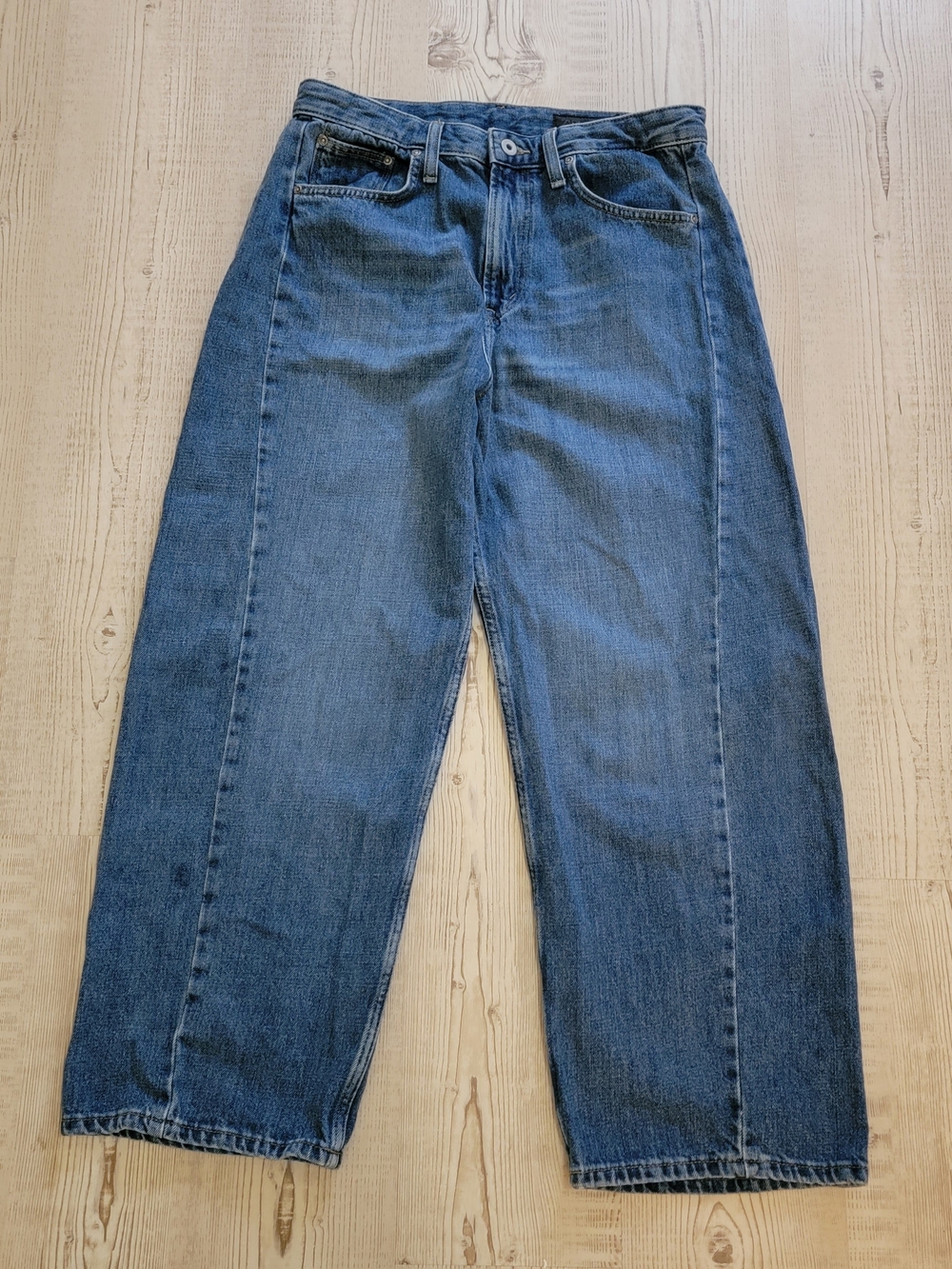 Zara Blue High-Rise Wide Curve Leg Seam Front Barrel Jeans Size 10 Horseshoe